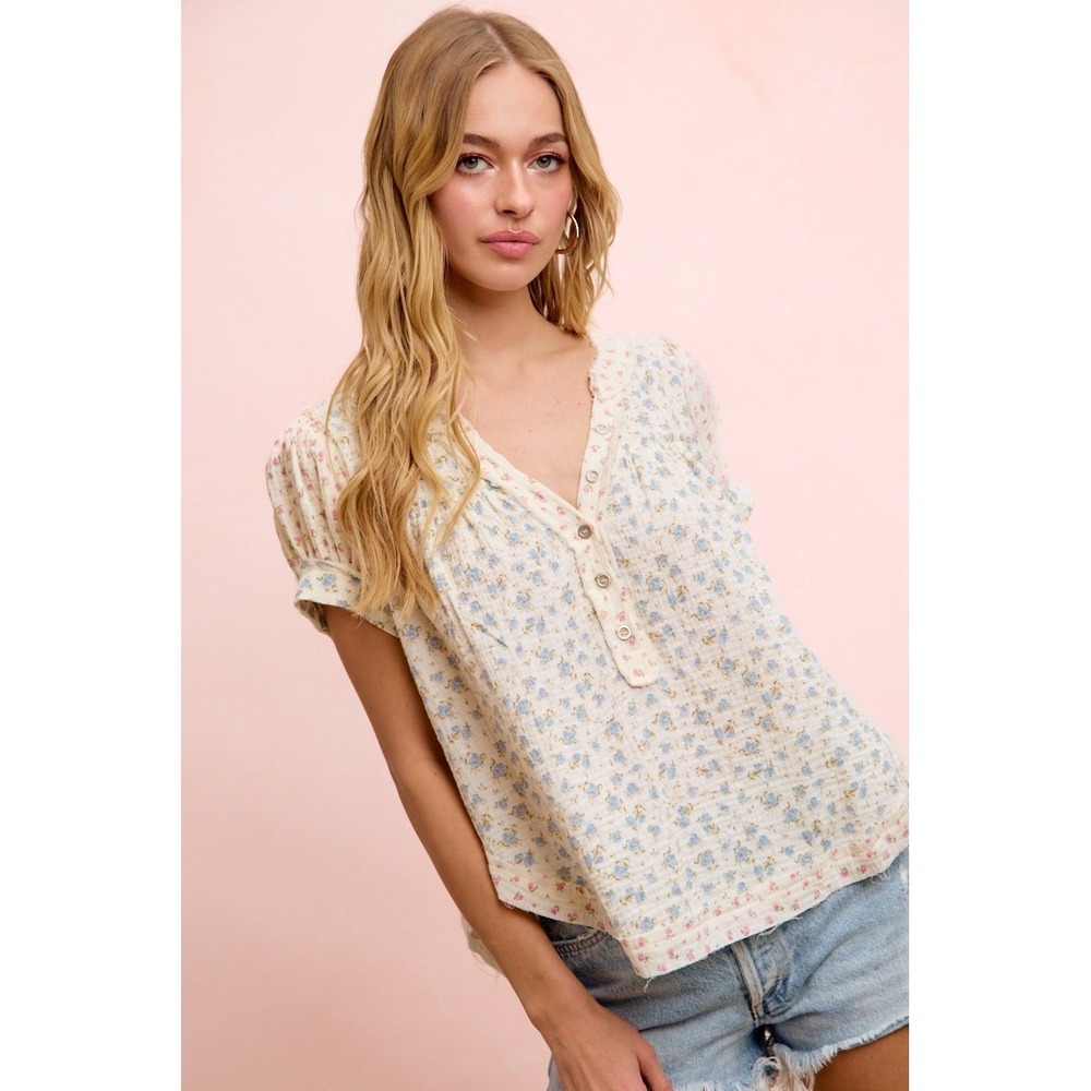 BiBi Floral Crinkle Neckdrop Short Sleeve Blouse Top - Medium - Picture 3 of 10